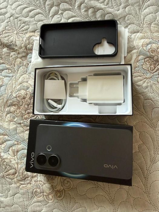 Продам Vivo v60 lite