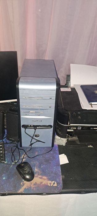 Kompyuter pirenter sotiladi arzon