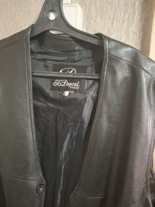 Продам кожанаю желетку