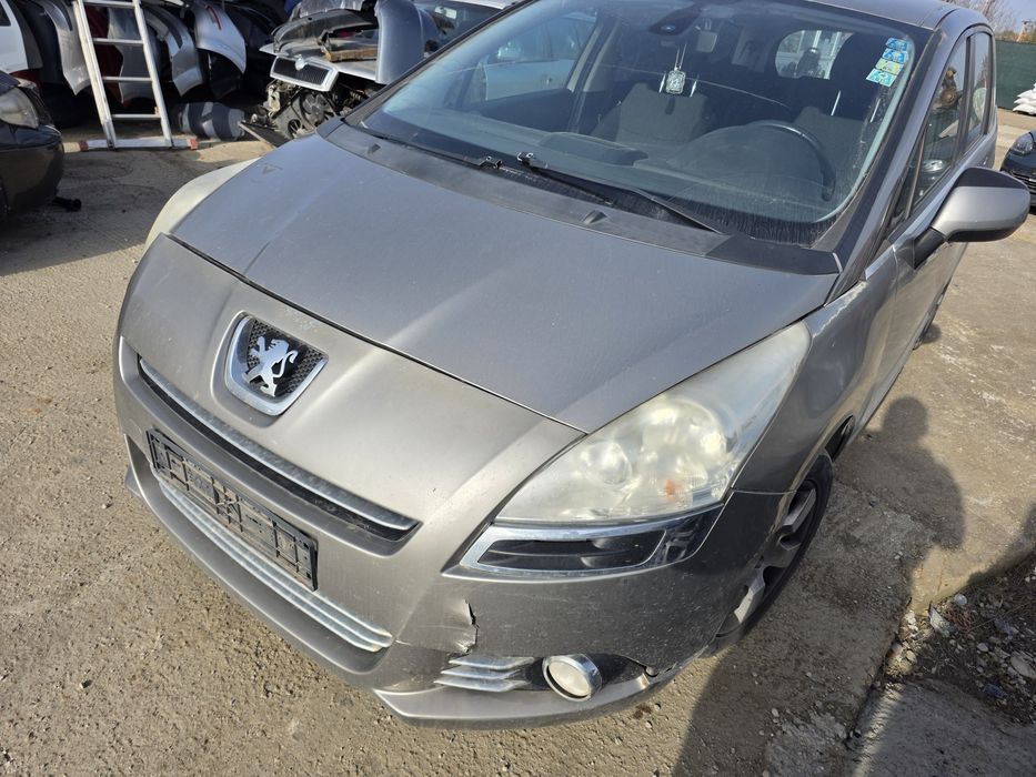 Dezmembrez Peugeot 5008 1.6hdi