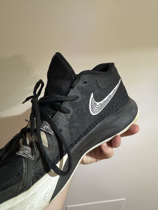 Ghete de baschet Nike Kyrie Flytrap 6
