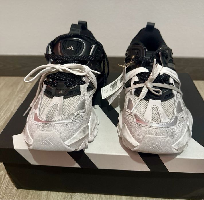 Adidas XLG Runner Deluxe Black & White 38 2\3