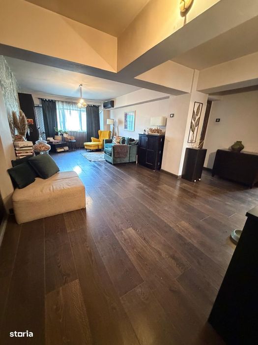 Vand Apartment 3 camere Bulevardul Uniri