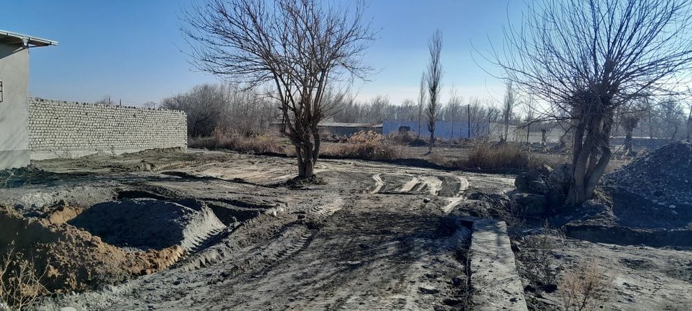 Yer uchastka sotiladi jomboy tumani