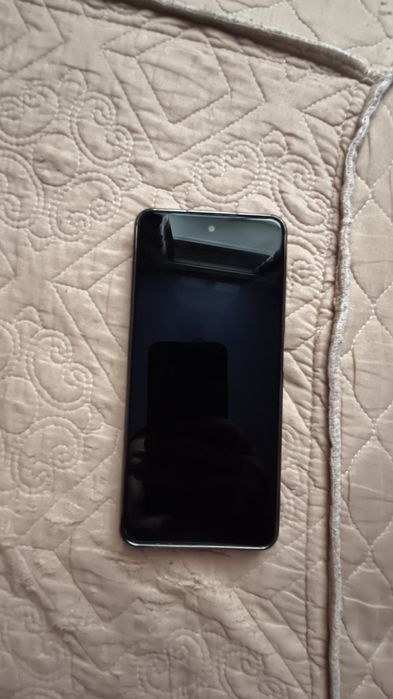 OPPO A3  256 GB.
