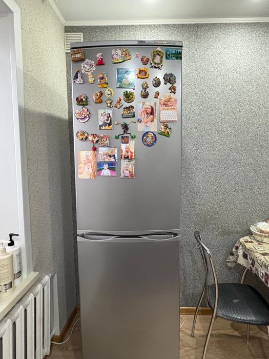 Продам срочно холодильник фирмы Атлант