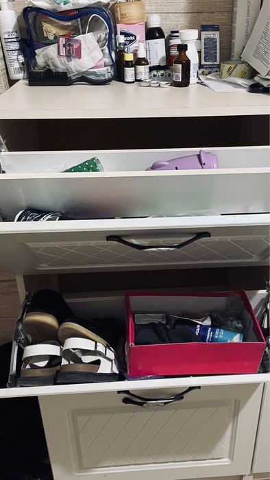 Продаю шкаф в прихожую