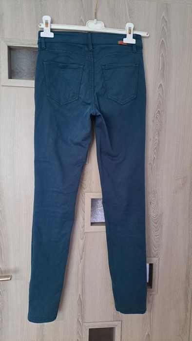 Дамски вталени дънки