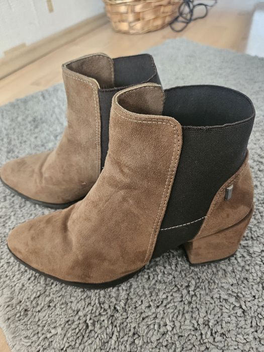 Дамски обувки 4 бр.