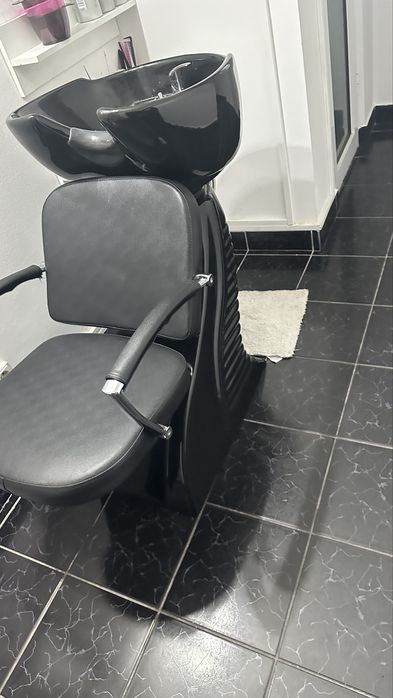 Scafa coafor aproape noua