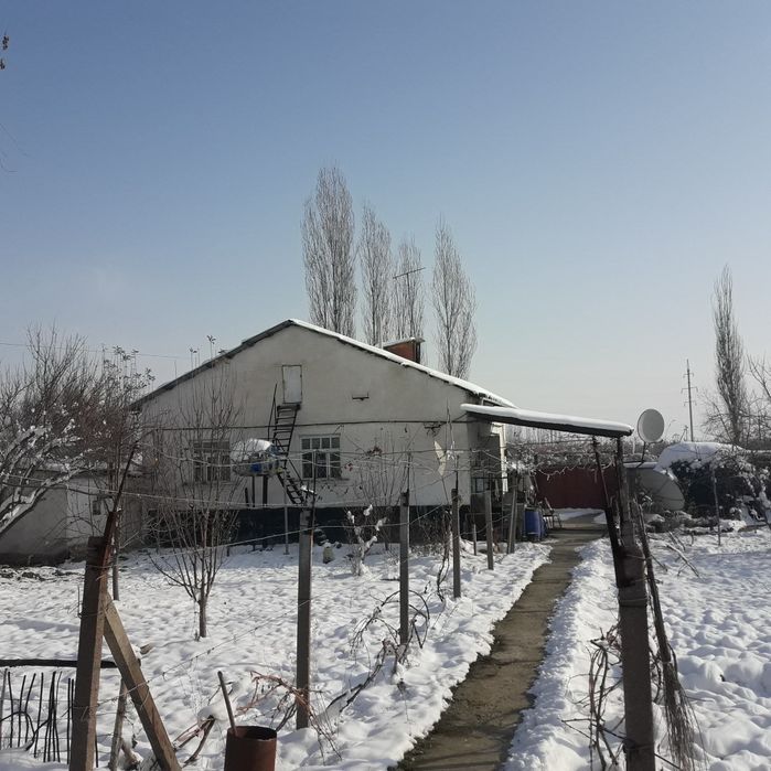 Продаётся дом в г. Нурофшон