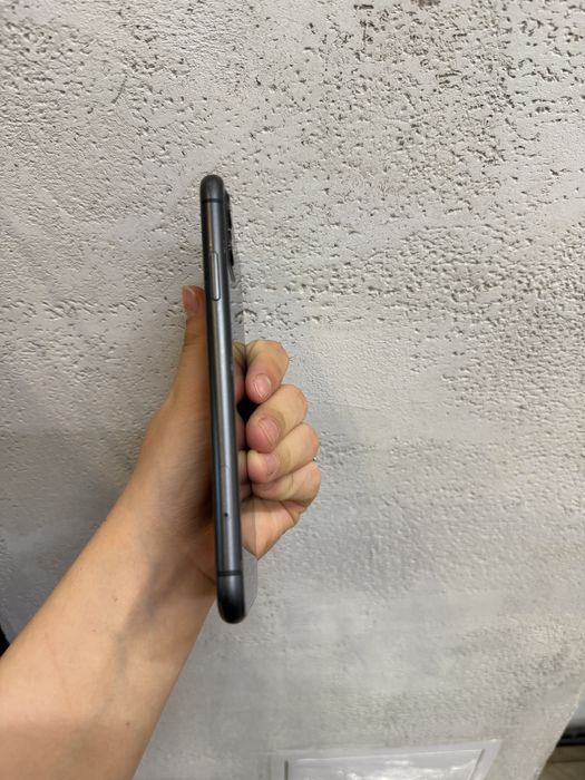 Iphone 11 в хорошей состоянии