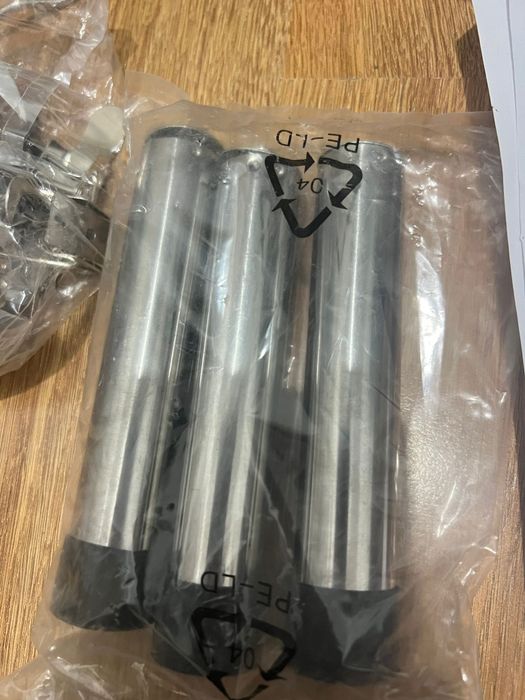 Grătar pe cărbuni rotund – nou, nefolosit –