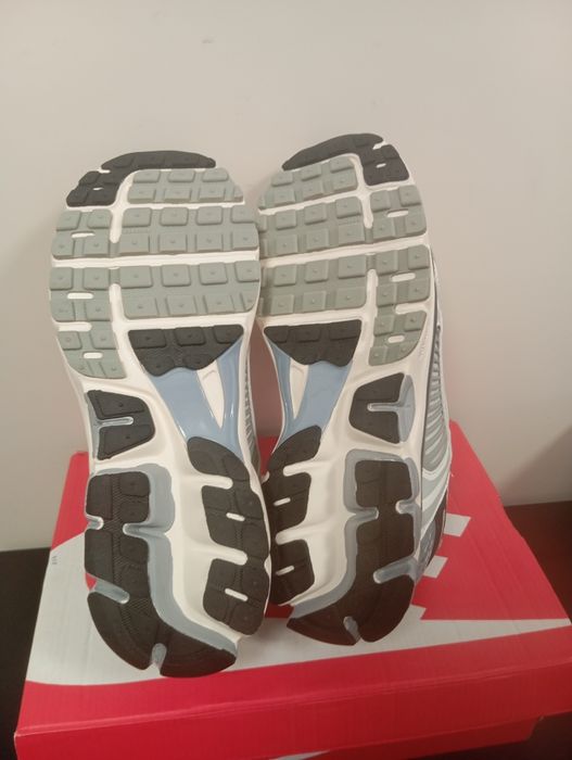Nike zoom vomero 5