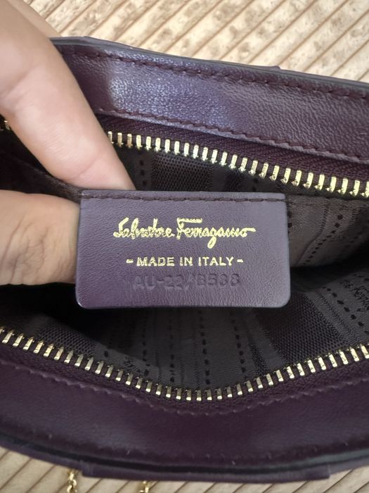 Дамска  чанта Salvatore Ferragamo Gancini Crossbody