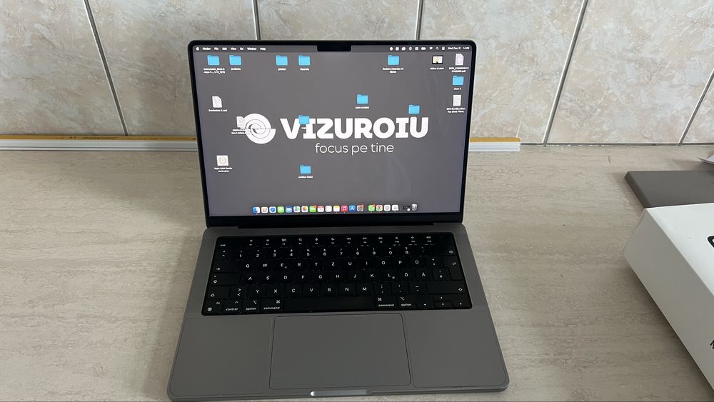 Macbook pro m1 pro 14 inchi