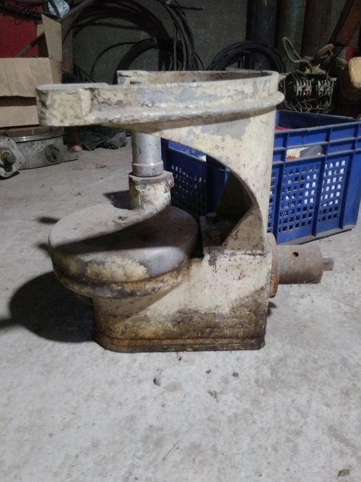 Продам редуктор тестамеса