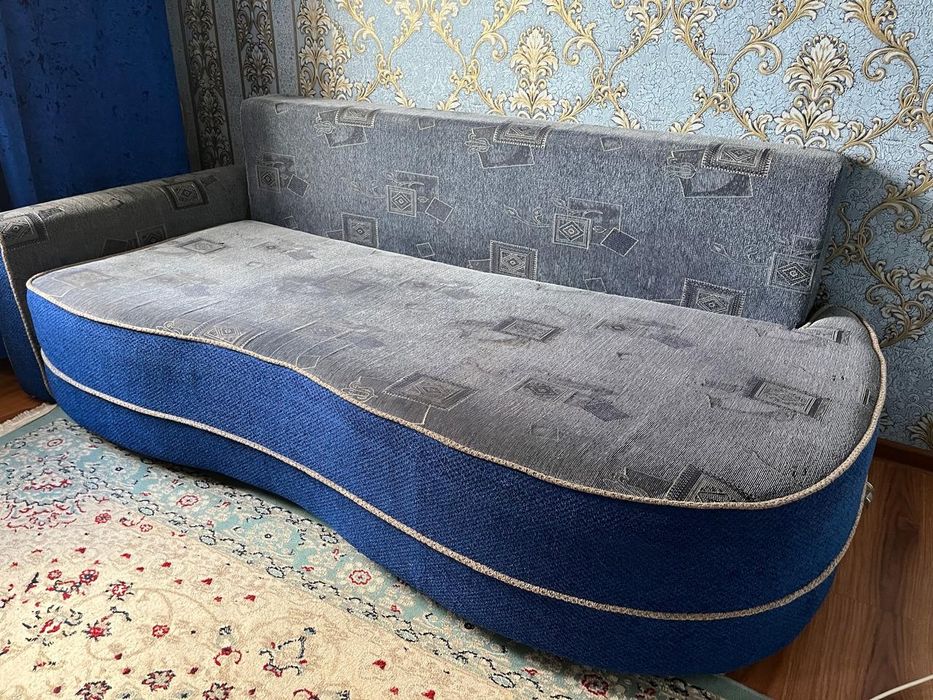 Продам диван срочно