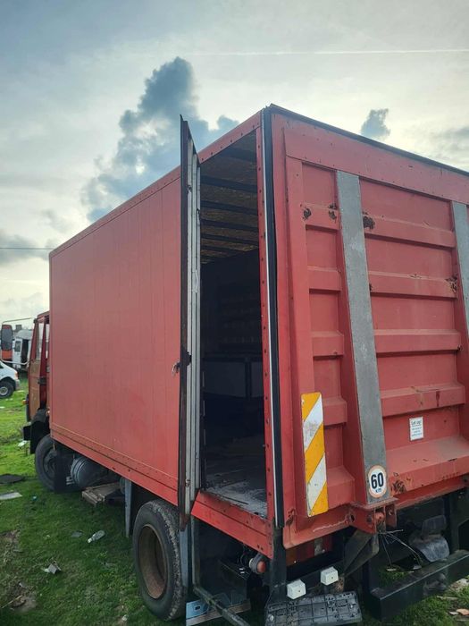 Фургон подходящ за склад