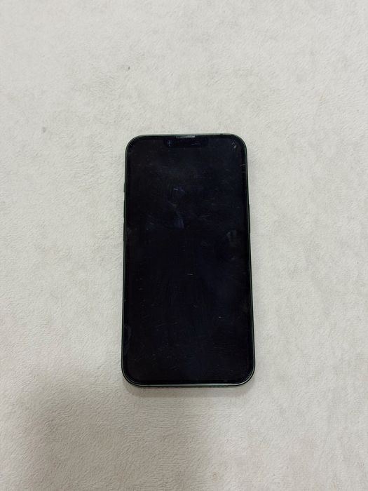 Продам Iphone 13