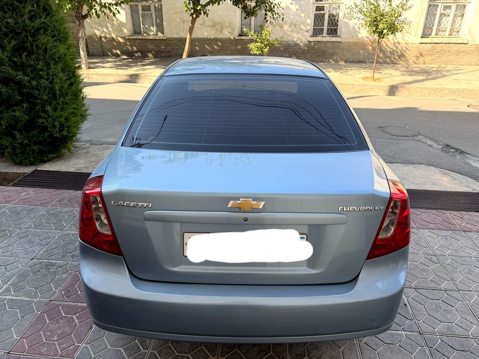 Chevrolet lacetti 2012