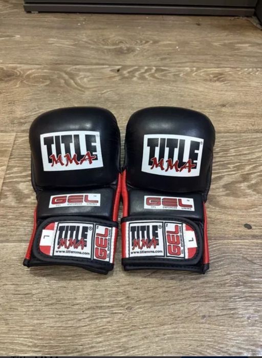 Продам перчатки title mma