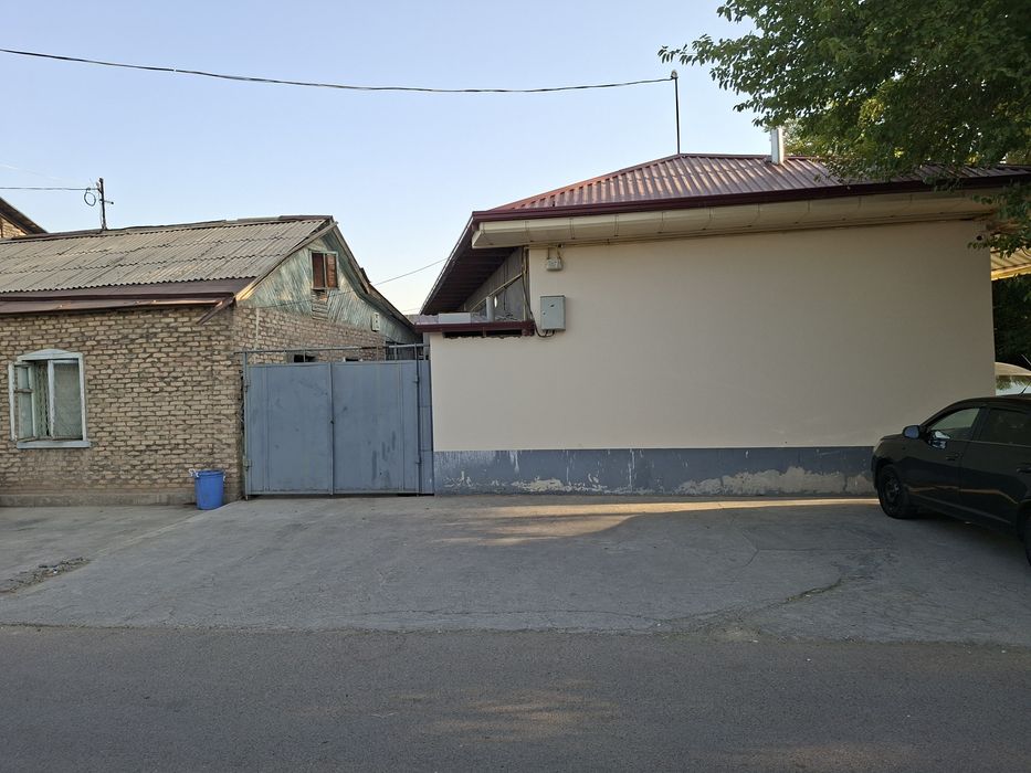Продаю дом 4 сот вдоль дороги