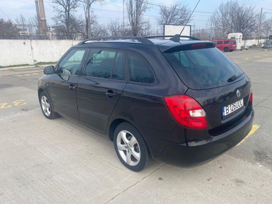 SKODA Fabia 2012 — imagine 11