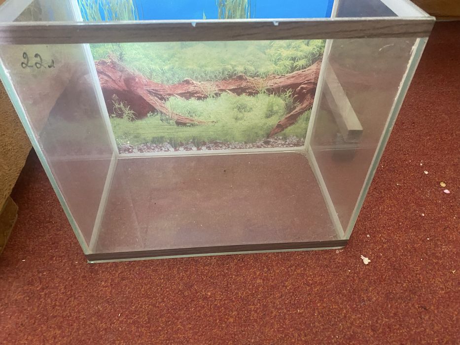 Продам аквариум 22л