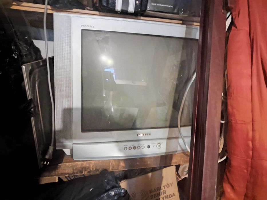 Продам телевизор