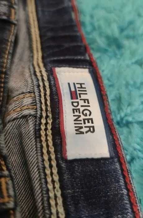 Blugi Tommy Hilfiger Albastru S