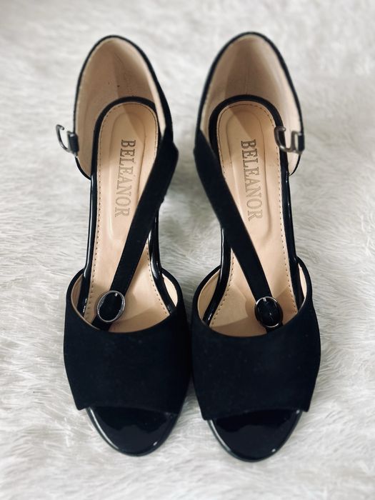 Туфли на каблуке