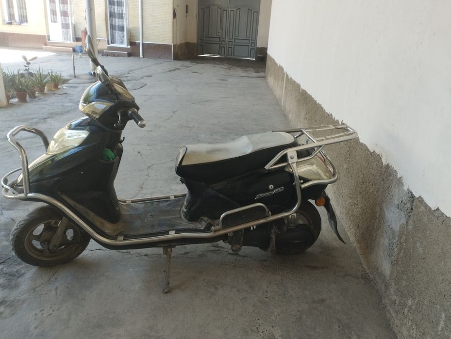 Skuter 5 ta akumlatori yoʻq