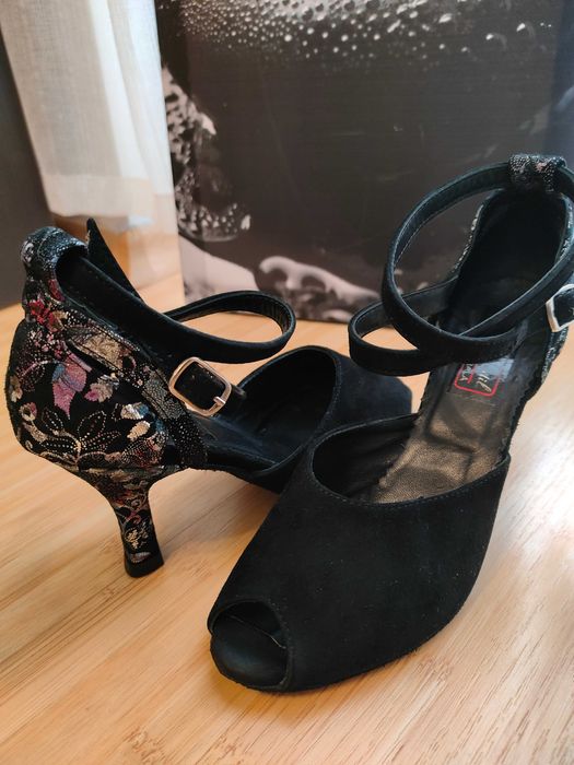 Pantofi dans sportiv latino, mărimea 37