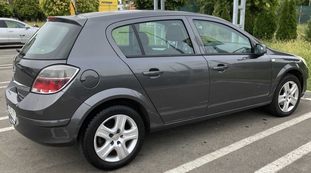 Opel Astra H 1.6 115 CP | 142.000 km | Unic proprietar | Istoric