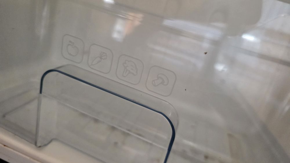 Холодильник со стеклянной дверью