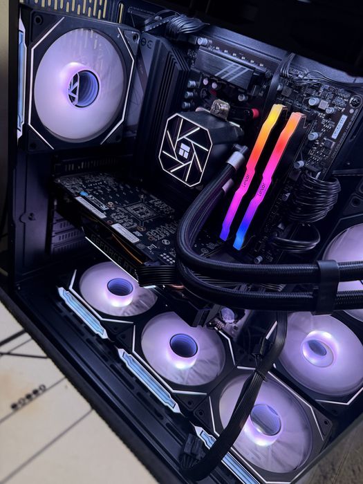 Vand placa Nividia Geforce  2060