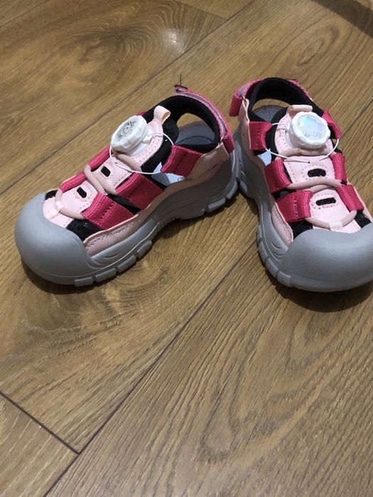 обувь для девочки