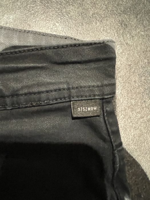 Blugi Zara deosebiti