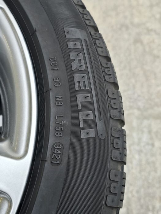 4 Броя 205/55/17 Pirelli 2x7mm 2x5mm 21dot