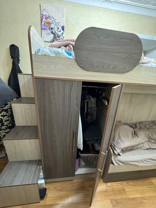 Кровать детская двух ярусная