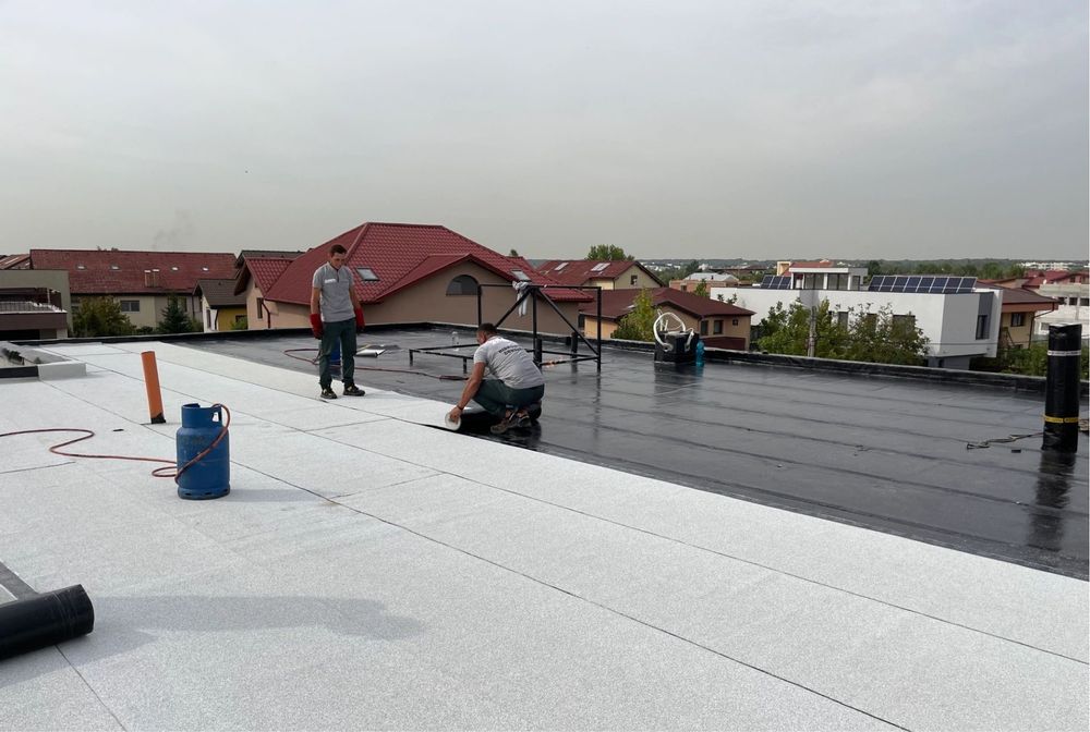 Reparatii si momtaj acoperisuri