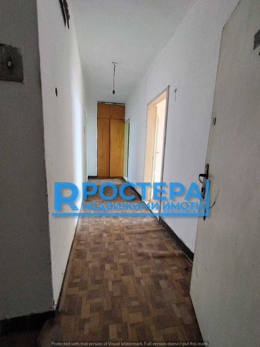 Продава се Тристаен апартамент в Търговище, Център - 81 кв.м за 963 €/кв.м - Снимка #9