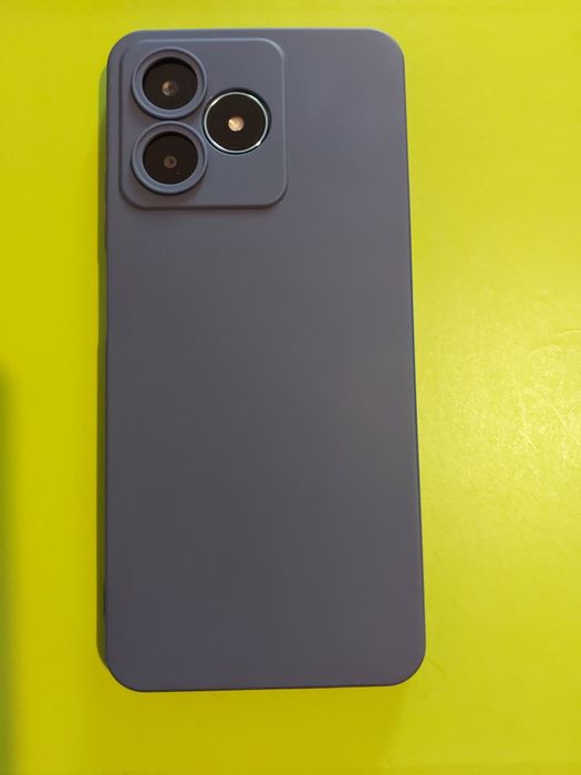 Realme C51 la cutie și smartwatch