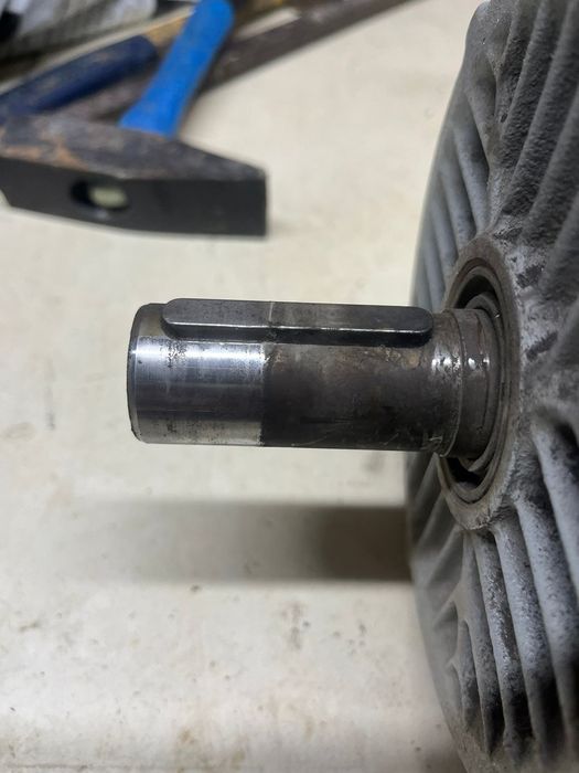 Продам электоромотор  70к