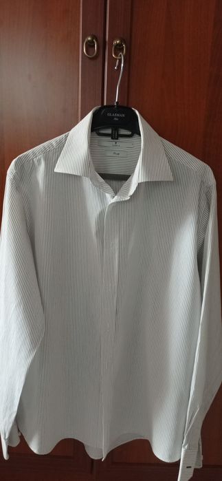 Брюки жилет шорты рубашки.