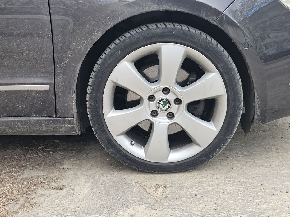 Vând jante / roti  225/40 r18