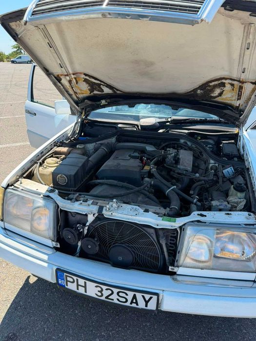 Mercedes W124 1995 – stare bună – acte în regulă”