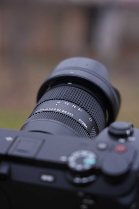 Sony A6700 + Sigma 18-50mm f2.8