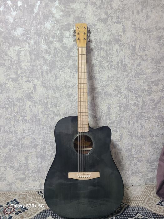 Gitara 41 razmerda yangi prafesanal